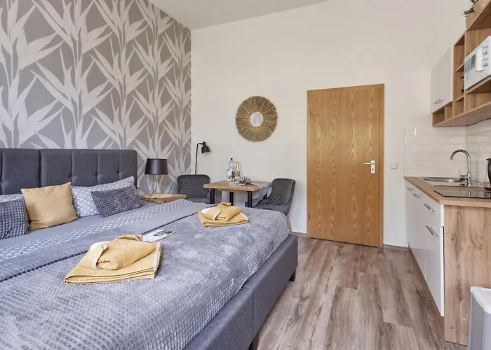 Luxury Boutique * باد إلستر