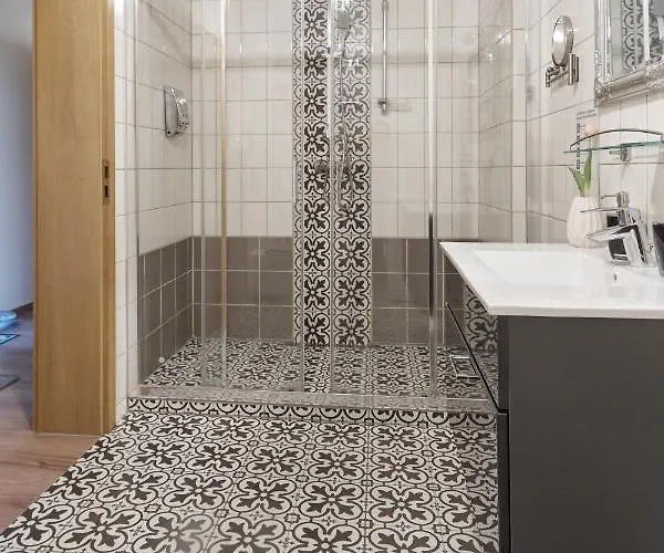 Luxury Boutique شقة *