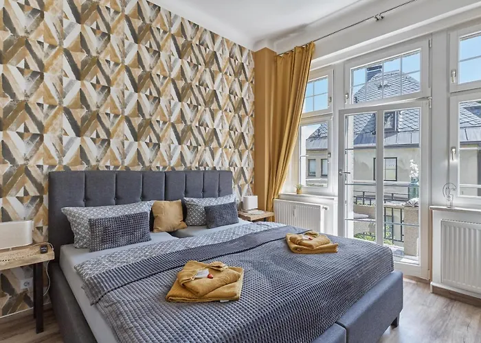 Luxury Boutique * باد إلستر