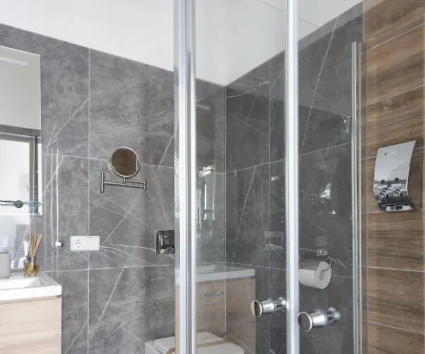 Luxury Boutique * باد إلستر