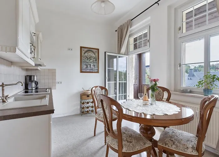 Luxury Boutique باد إلستر